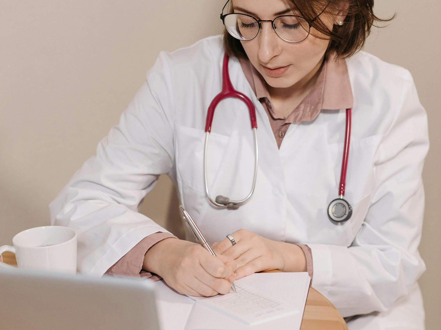 Wie genau sind Smart Ringe wirklich? Der ehrliche Vergleich mit Klinikgeräten