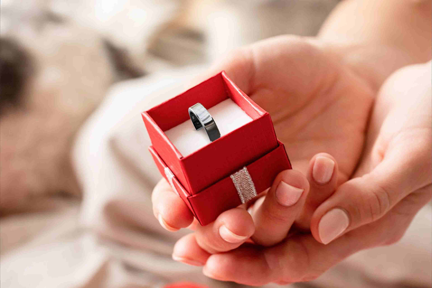 Geschenkidee für besseren Schlaf: Warum ein Smart Ring passen kann