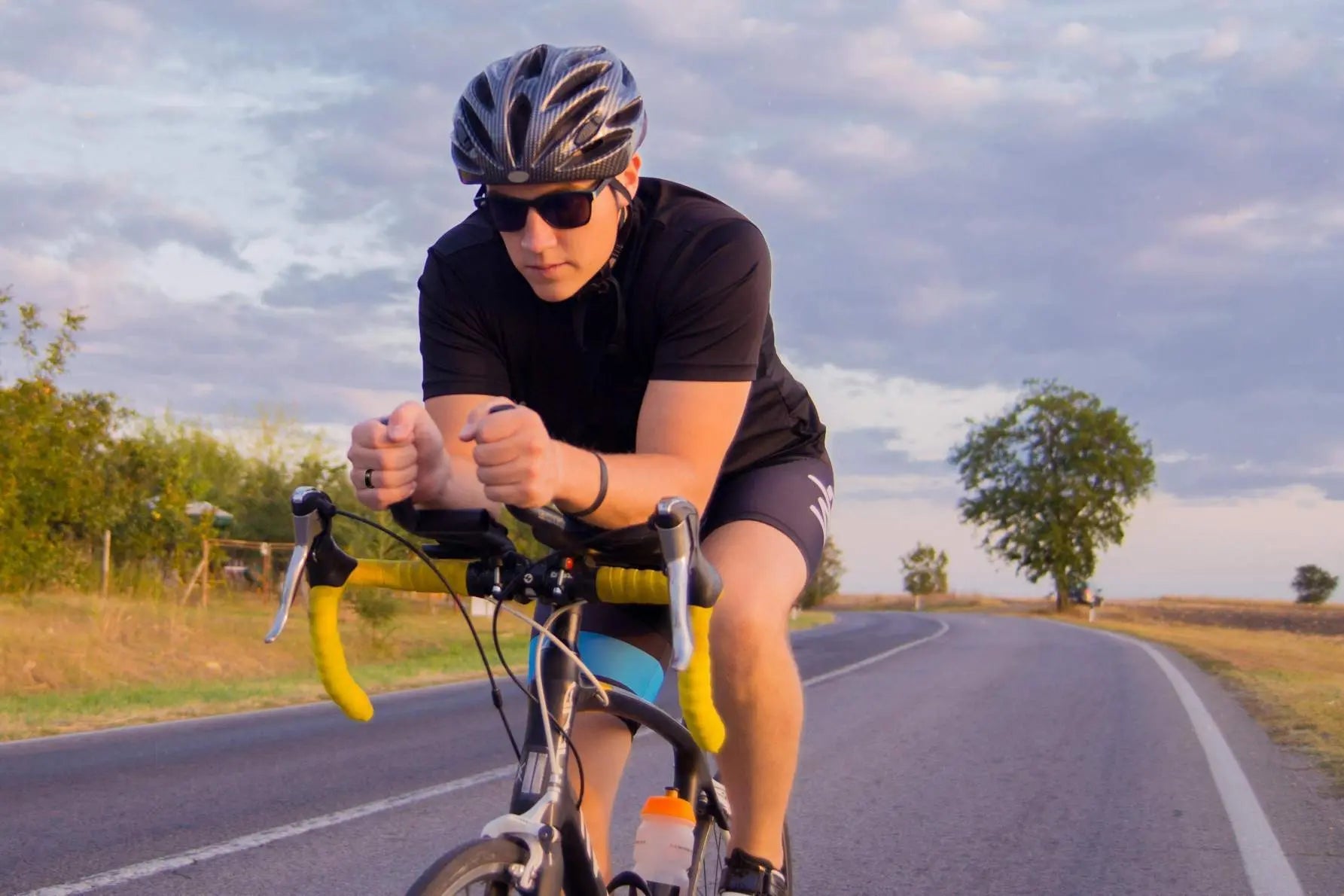 Smart Ring vs. Fitness Watch: Was ist besser für 24/7 Gesundheitstracking?